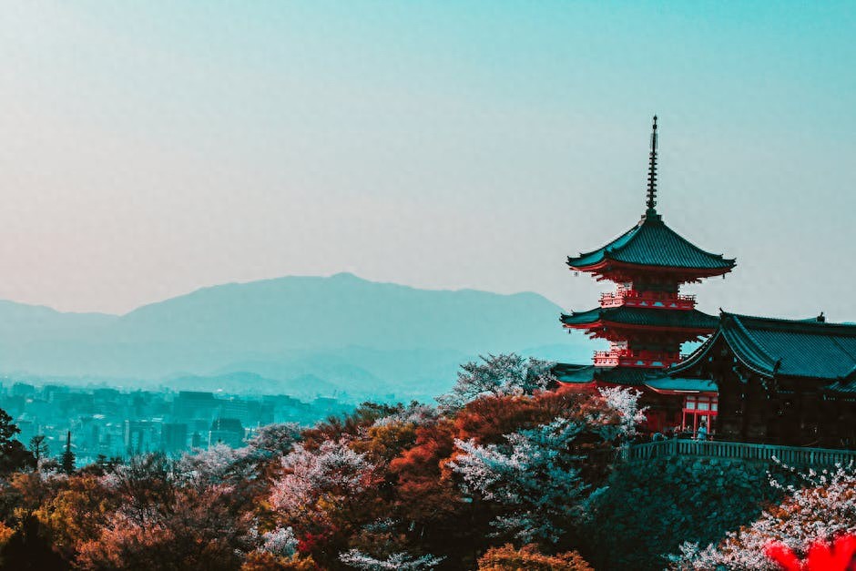 Complete Japan Travel Guide: Large Theme Parks, Beautiful Attractions and Food Exploration