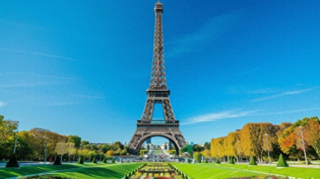 Top Tourist Destinations: The World's 10 Most Popular Attractions Revealed! Visiting 3 is considered passing, while visiting all of them makes you a true travel expert.