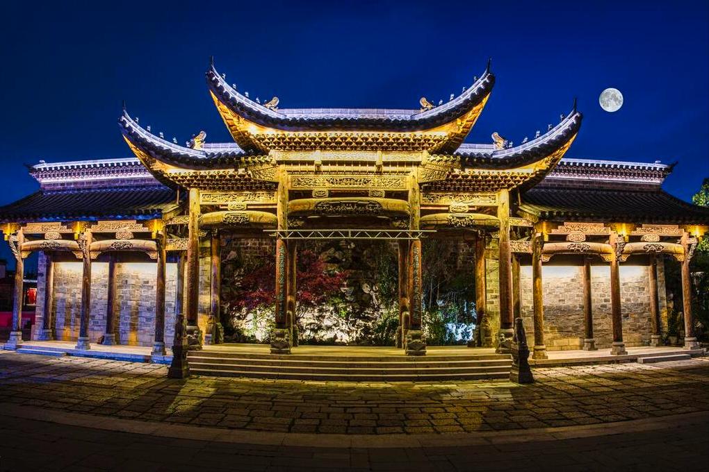 Wuhu Travel Guide: 2025 Complete Guide to Wuhu's 8 Must-Visit Hidden Gems - Fireworks Ancient Town × Cliff Walkway × Vast Flower Fields