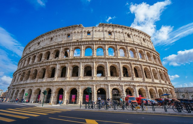 Top Tourist Destinations: The World's 10 Most Popular Attractions Revealed! Visiting 3 is considered passing, while visiting all of them makes you a true travel expert.