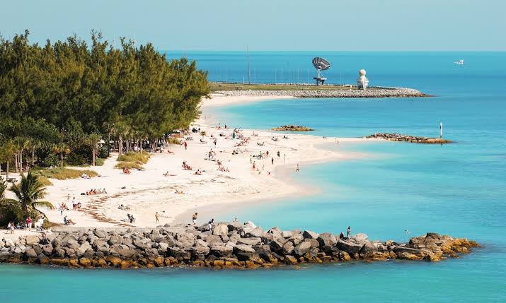 Famous US Attractions: The Top 10 Must-Visit Places in America - you can't say you've truly been to America without visiting these!
